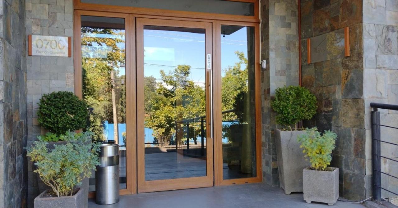 Hotel Playa Grande Suites プコン エクステリア 写真