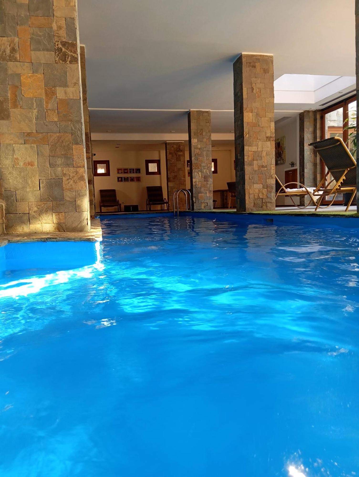 Hotel Playa Grande Suites プコン エクステリア 写真
