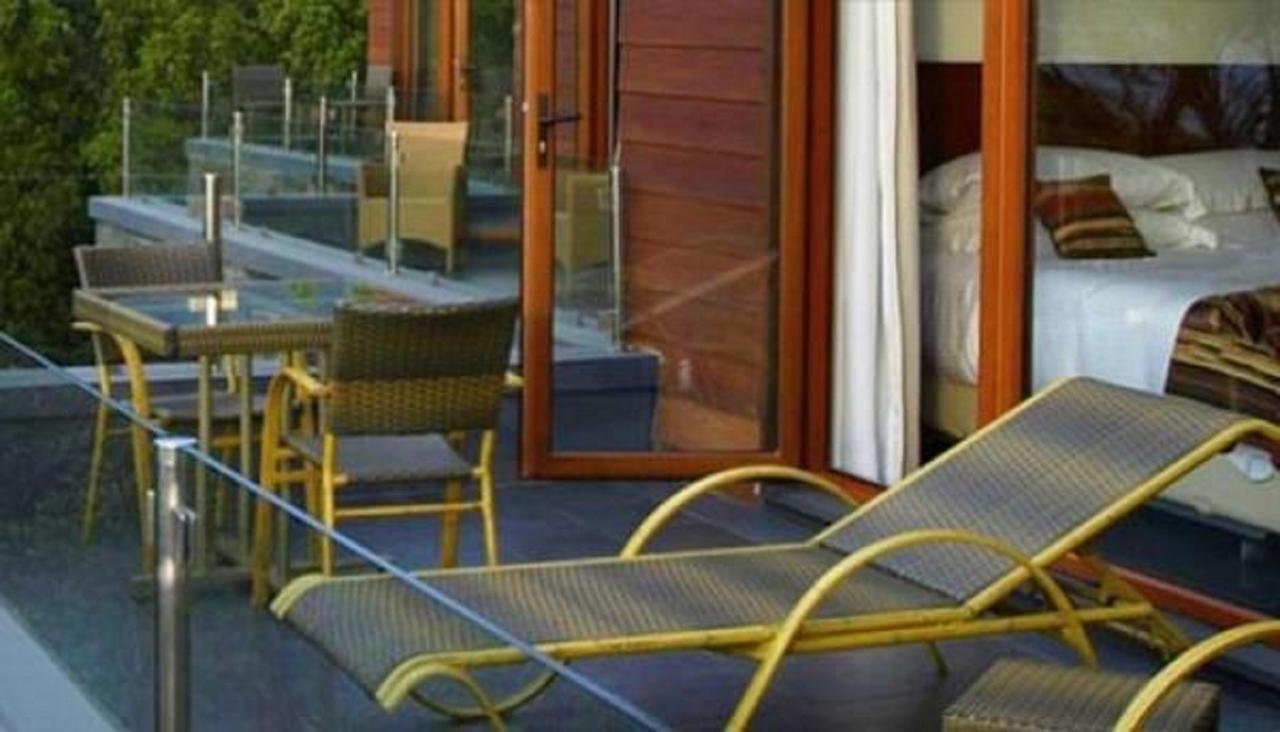 Hotel Playa Grande Suites プコン エクステリア 写真
